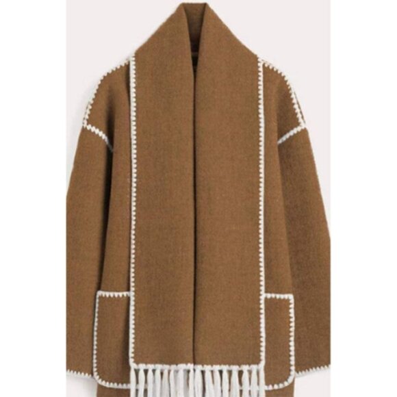 CONTRAST STITCHING OVER COATBrown